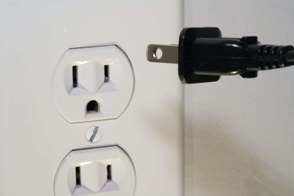 Prise électrique normée